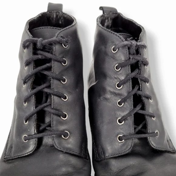 VINTAGE Y2K WHITE MOUNTAIN Lace Up Ankle Booties Black - Picture 2 of 15